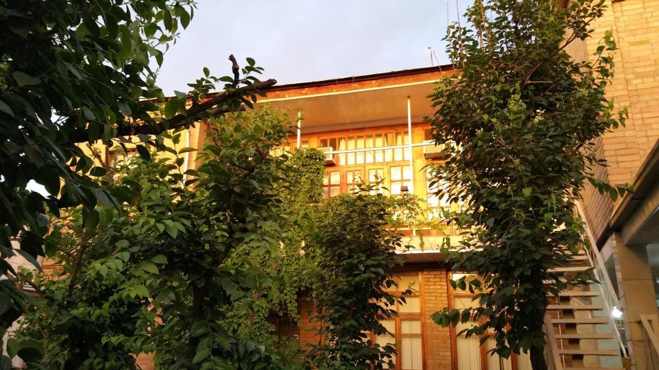 Gulnara Guesthouse Tasjkent Eksteriør bilde
