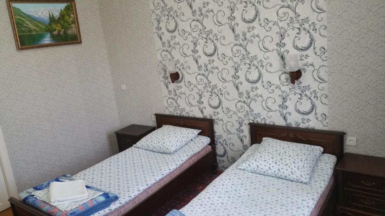 Gulnara Guesthouse Tasjkent Eksteriør bilde