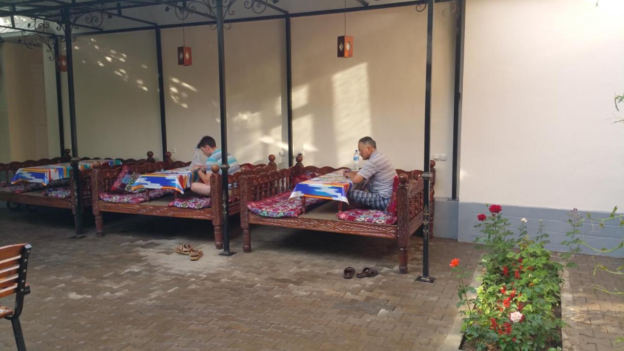 Gulnara Guesthouse Tasjkent Eksteriør bilde